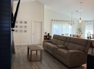 312 Palm Breezes Dr, Fort Pierce, FL 34945