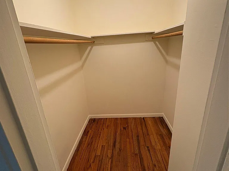 182 Brook St #B4 — Photo 6
