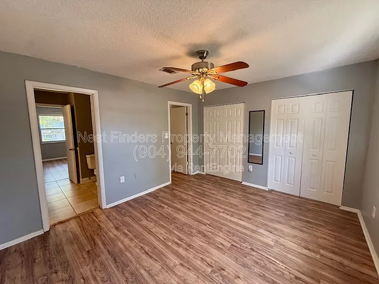 11406 Bedford Oaks Dr — Photo 13
