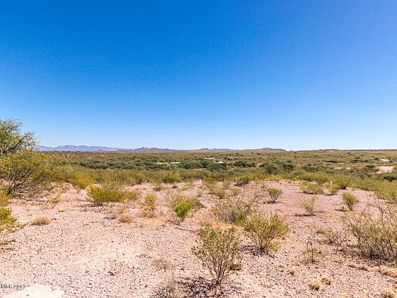 2nd image of 1490 E Flycatcher Way