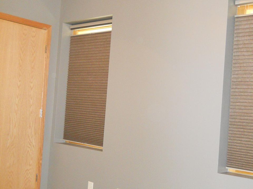 1st image of 201 S Linn Ave Suite 2
