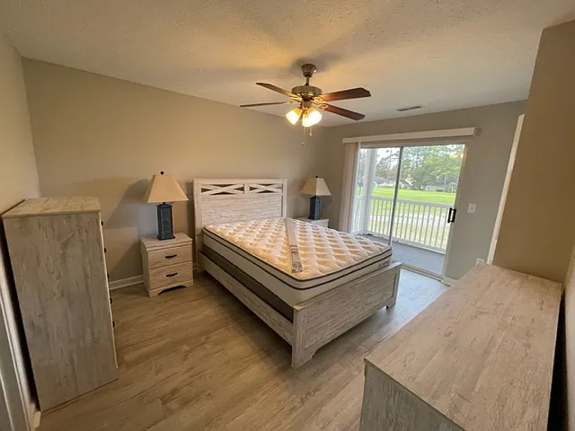 2 bed, 1100 sqft, $1,550 — Photo 1