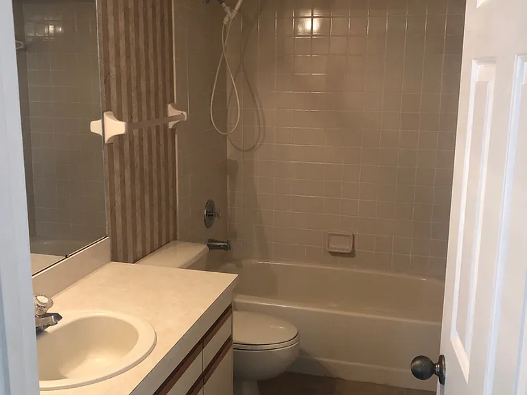 444 Bouchelle Dr #201 — Photo 8