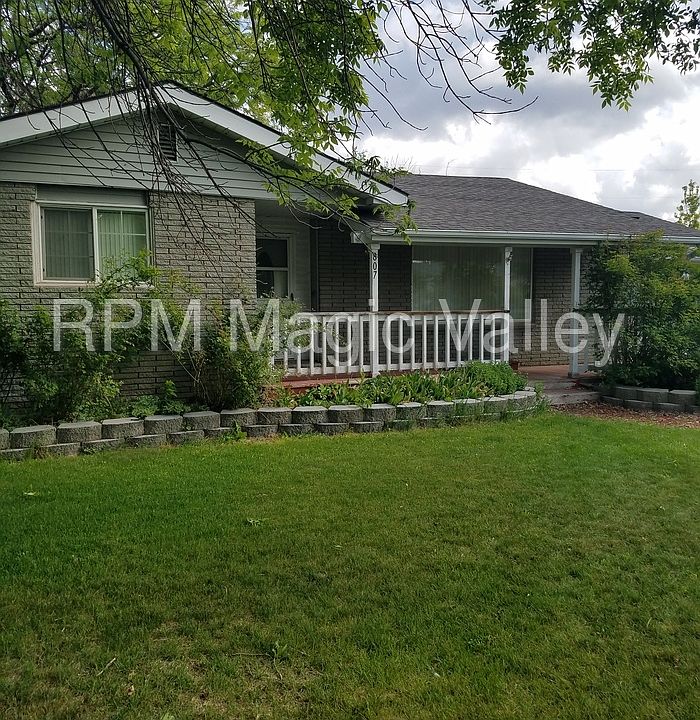 1st image of 807 Northview Dr
