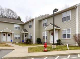 1 Woods Dr #68, Norwich, CT 06360