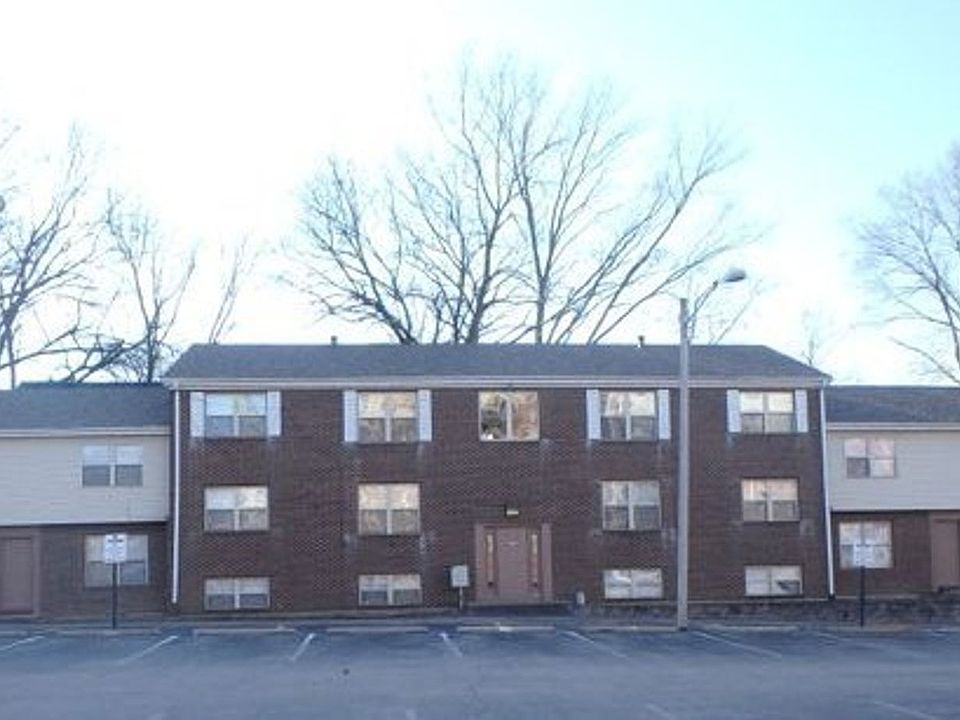 2nd image of 211 Waugh St APT C