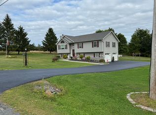 31 Red Mills Rd, Shawangunk, NY 12589