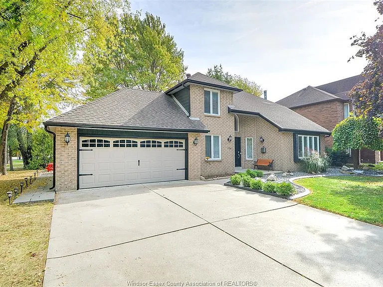 106 Marentette Dr — Photo 2