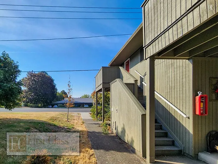 4824 SW Murray Blvd — Photo 15