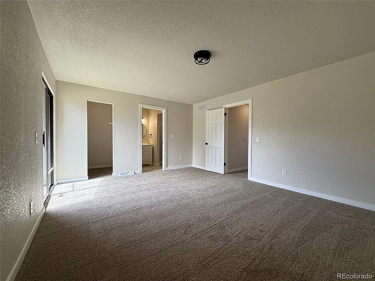 243 Vance St — Photo 21