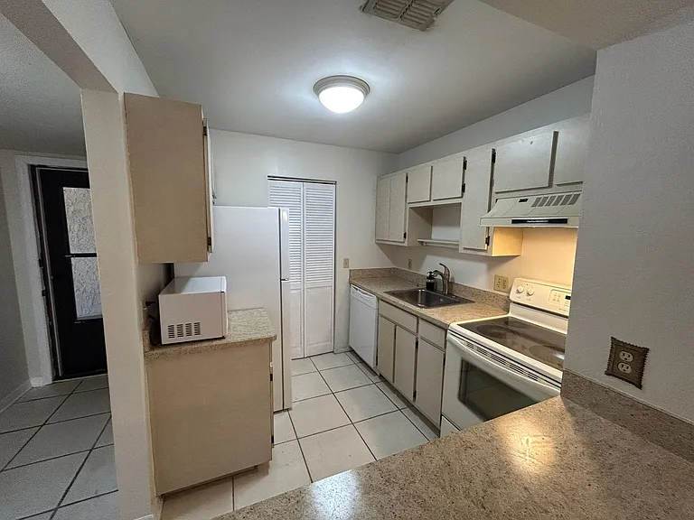 6494 Royal Woods Dr #2 — Photo 7
