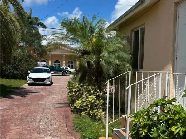 5840 SW 16th St #A, Miami, FL 33155