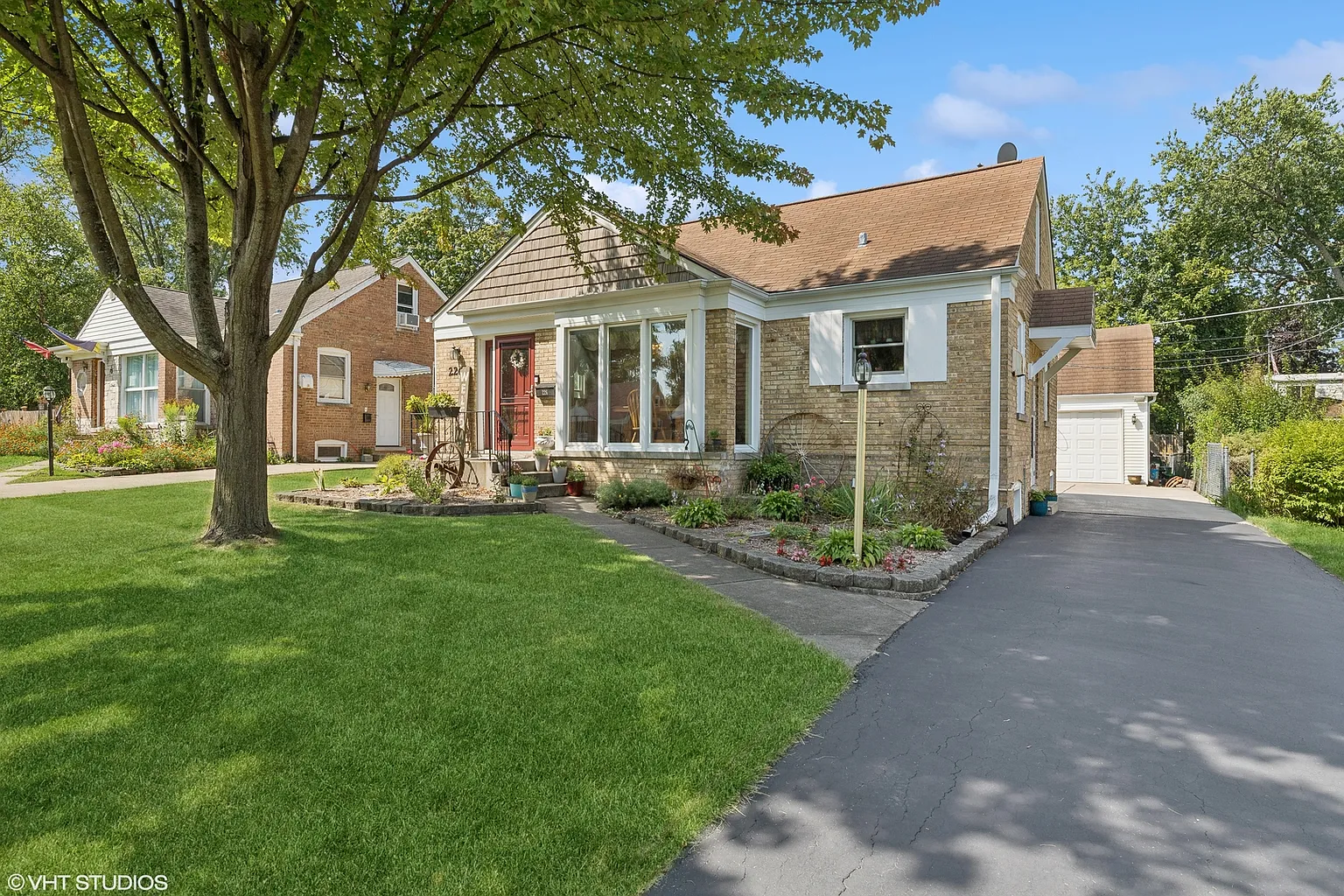 226 Harlem Ave photo 1