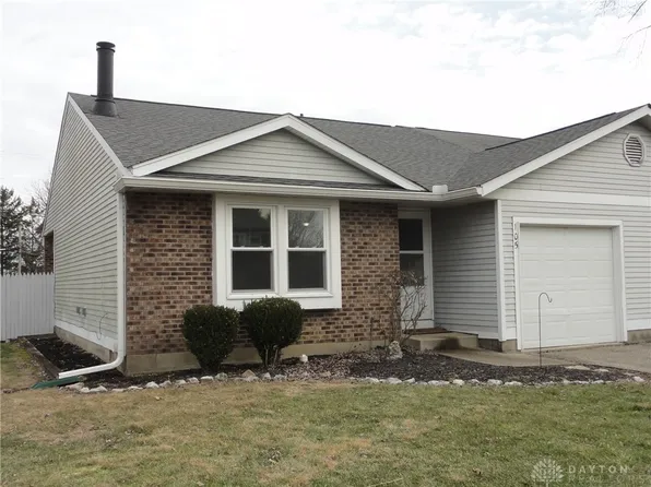 105 Tara Ln, Englewood, OH 45322