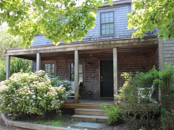 20B Miacomet Ave #B, Nantucket, MA 02554