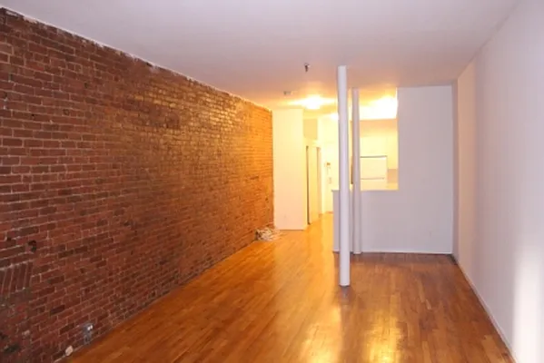 Rented by Citi Habitats | media 12