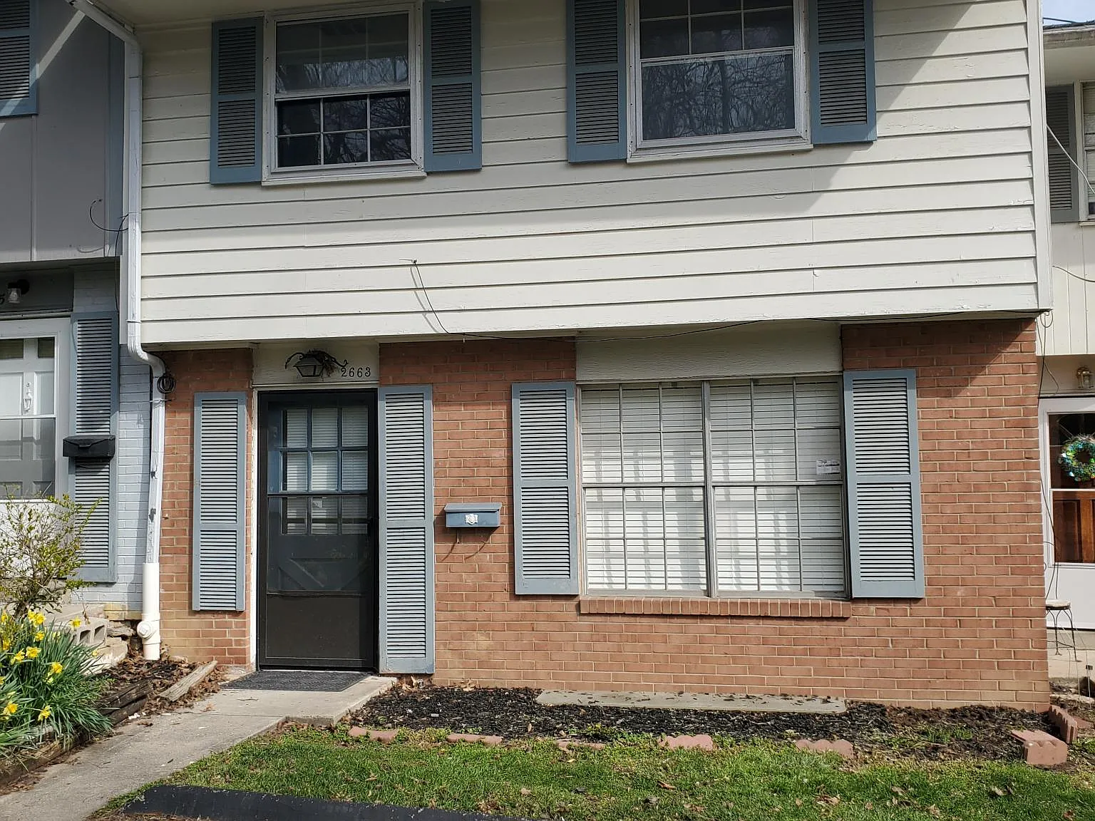 3 bed, 1.5 bath, 1178 sqft, $1,650 — Photo 1