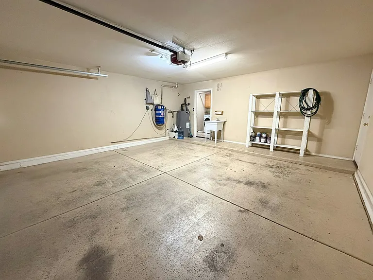 4207 E Juanita Ave — Photo 28