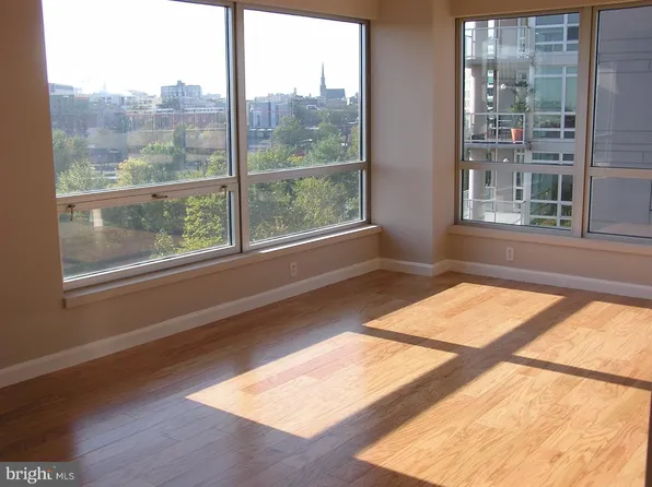 901 N Penn St Unit P405, Philadelphia, PA 19123