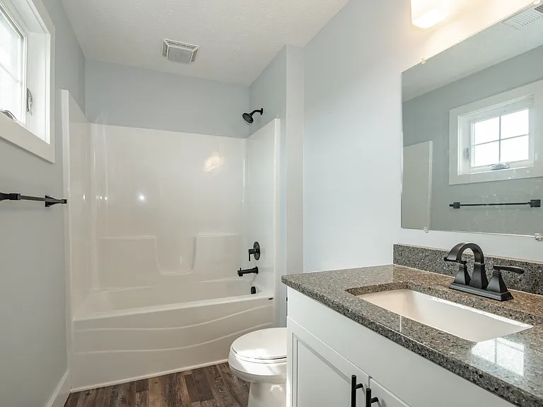 109 Gaston Cir — Photo 45