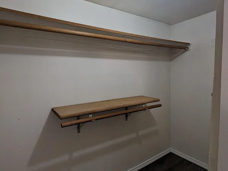 2424 E Decatur Ave — Photo 17