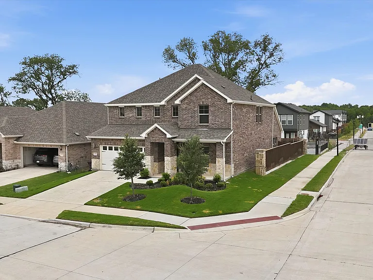 1213 Birchwood Ln — Photo 38