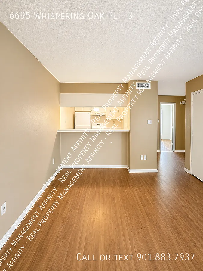 Beautiful East Memphis Condo in Whispering Oaks | 2BR, Prime Location — Photo 3