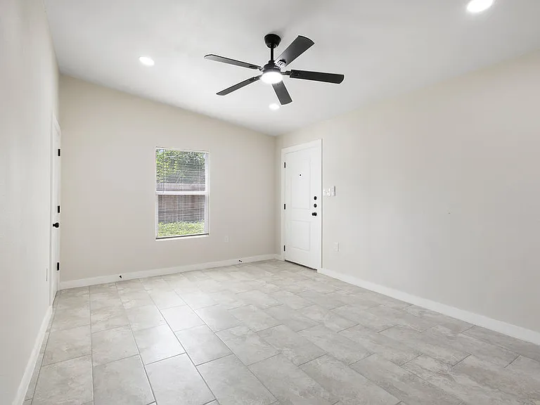 306 Westmoreland Dr — Photo 17