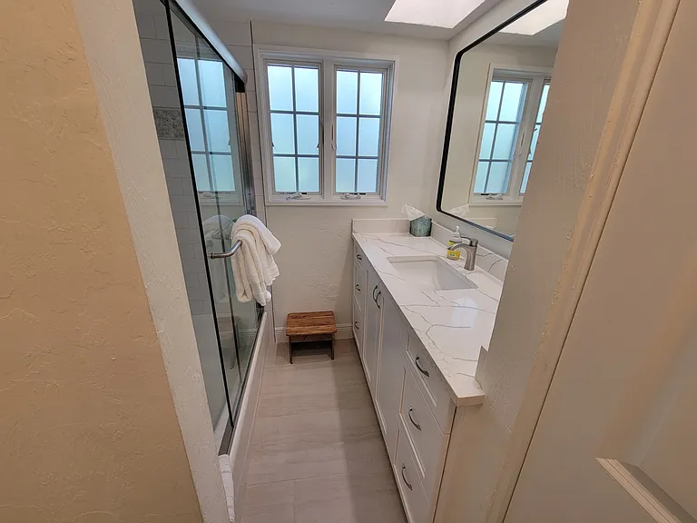 323 Madison Dr — Photo 11