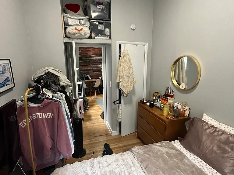 449 W 51st St #2R — Photo 10