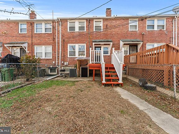 2nd image of 1324 Crofton Rd