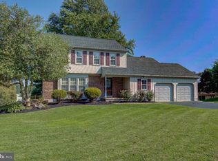 4 Farm House Rd, Newark, DE 19711