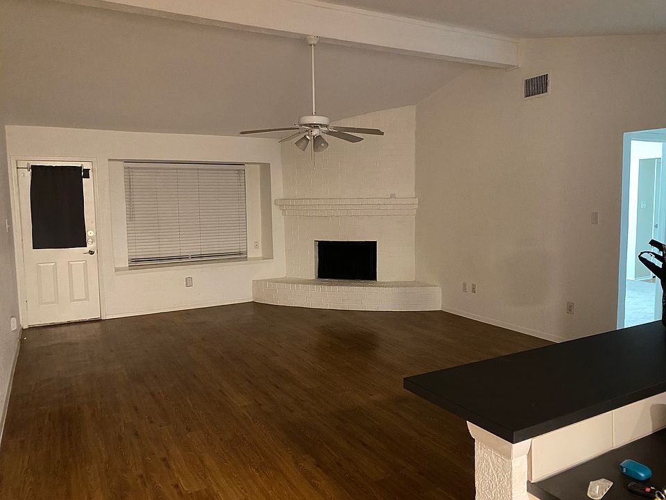 1st image of 3932 Wendover Dr