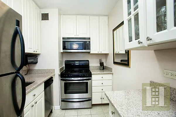 Sold by Halstead Real Estate | media 10