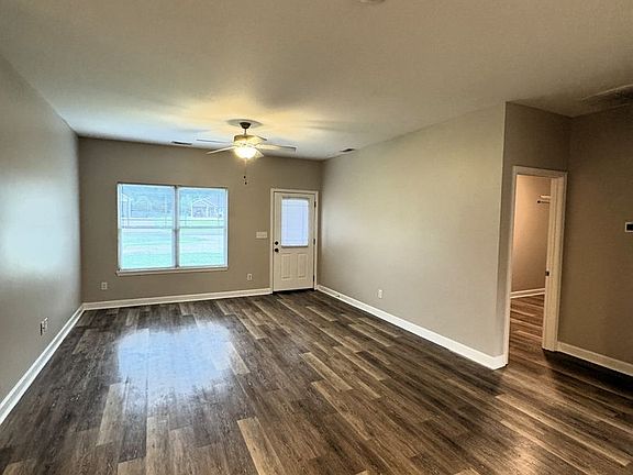 4th image of 110 Blue Heron Way #A