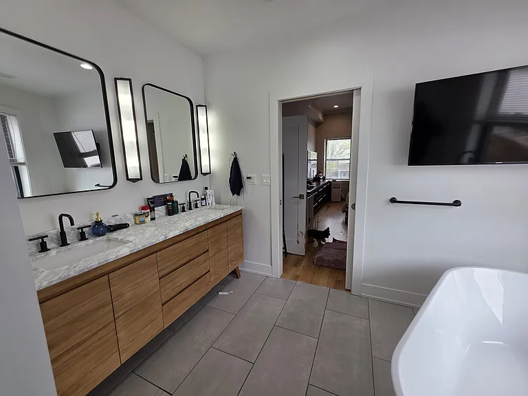 5252 N Damen Ave #2 — Photo 18