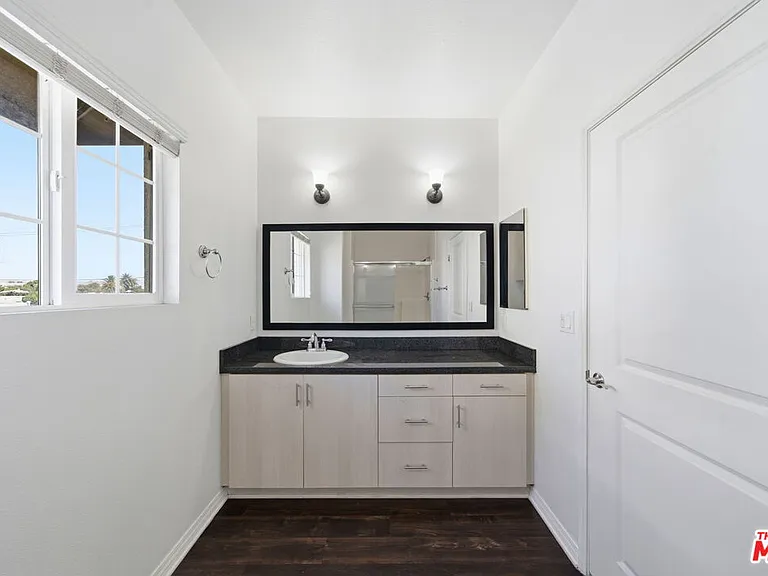 1408 W Washington Blvd #303 — Photo 17