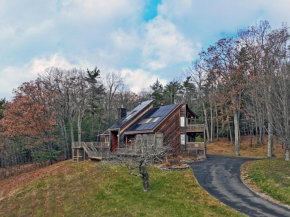 4th image of 126 Temple Hill Rd