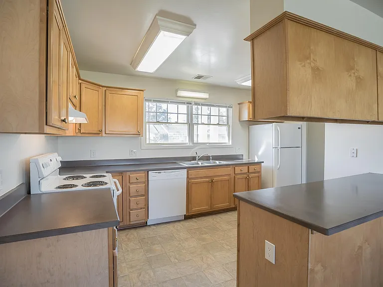 United Communities, Military Housing — Photo 73