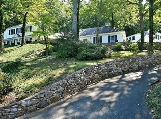 2510 Robin Hood Rd SE, Roanoke, VA 24014