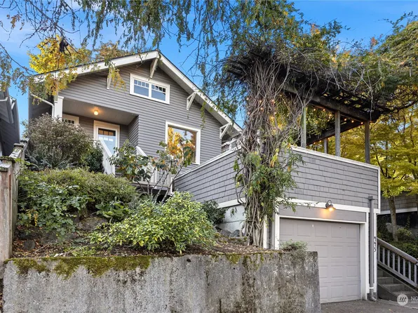 445 27th Avenue E, Seattle, WA 98112
