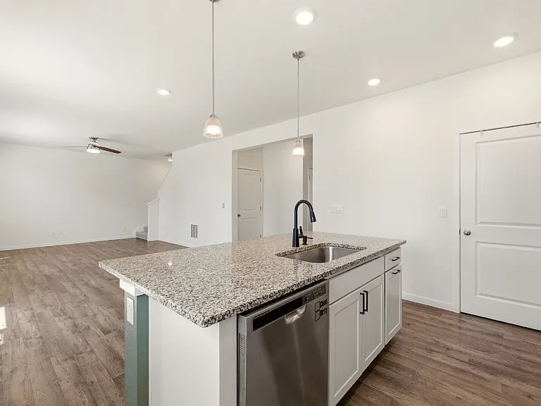 45838 Red Tail Dr — Photo 8