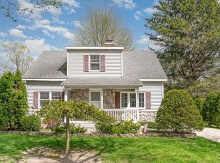 285 Adams Rd, Saginaw, MI 48609