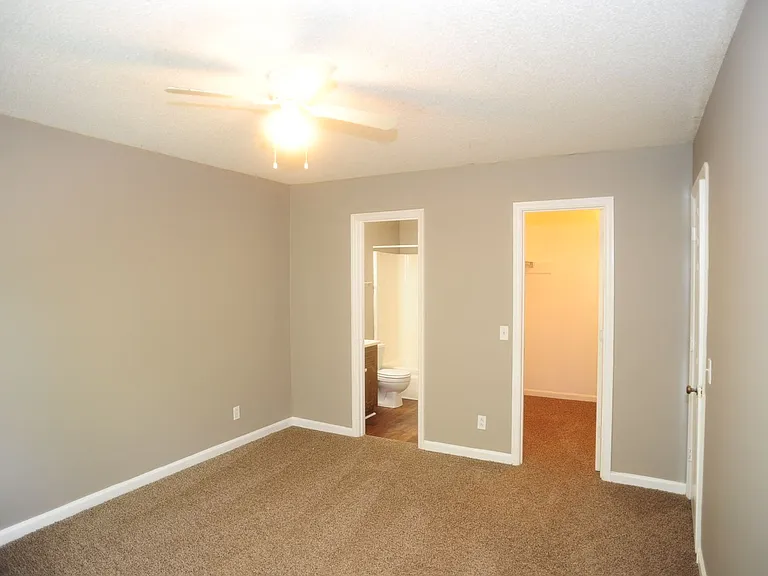 6203 Friar Tuck Dr NW — Photo 8