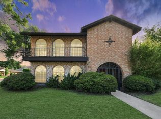 12203 Wrenthorpe Dr, Houston, TX 77031