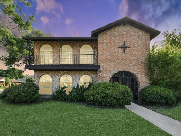 12203 Wrenthorpe Dr, Houston, TX 77031