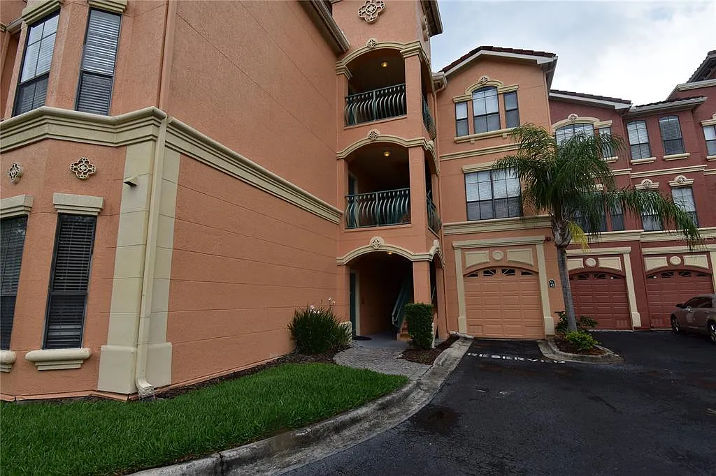 2 bed, 2.0 bath, 1443 sqft, $2,400 — Photo 1