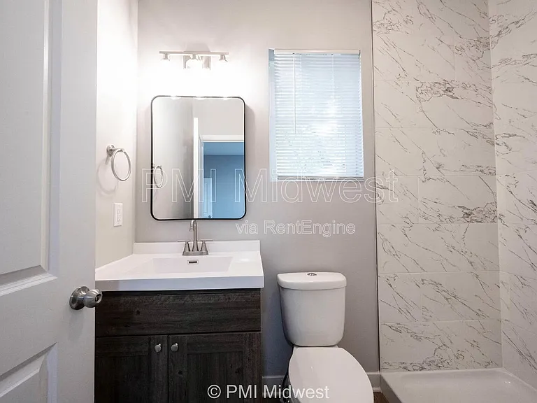 2038 E Maryland St #B — Photo 20