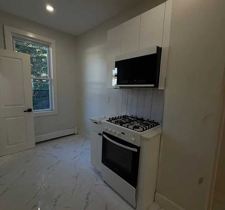 28 Dales Ave #2