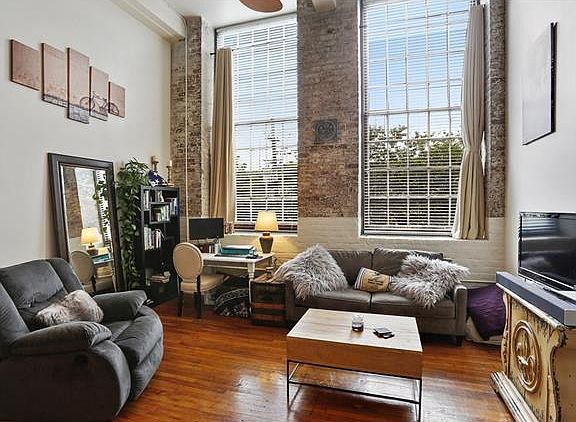 5th image of 920 Poeyfarre St APT 279